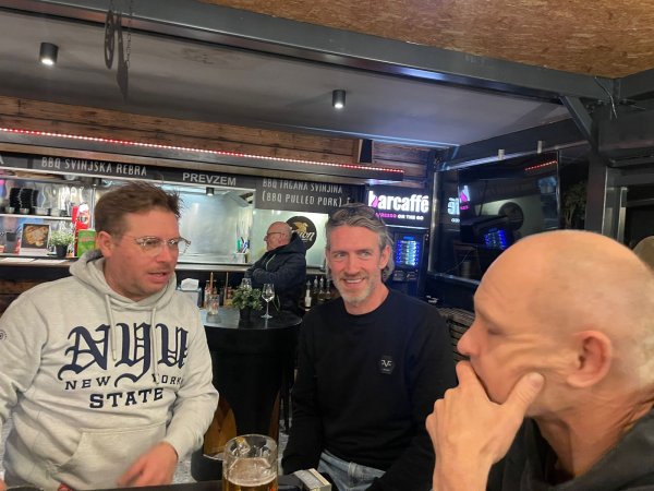 Novoletno srečanje pri Johanu Flying Smoker